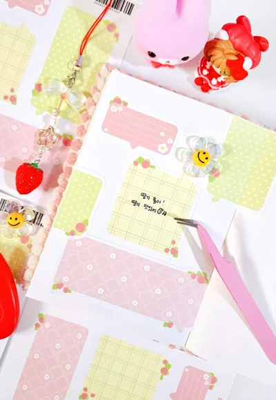 Sale❤️딸기 말풍선 모조지 세트(3장)