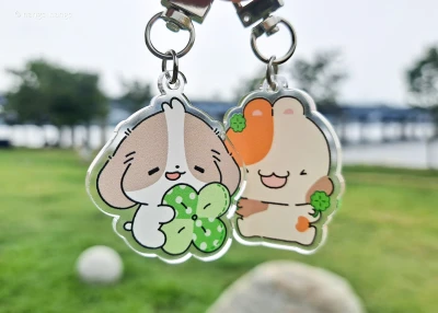 클로버 아크릴 키링