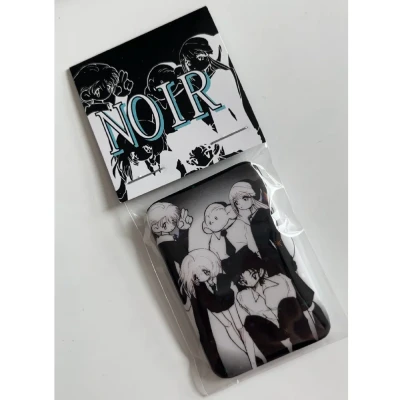 누아르 아이돌즈 핀버튼